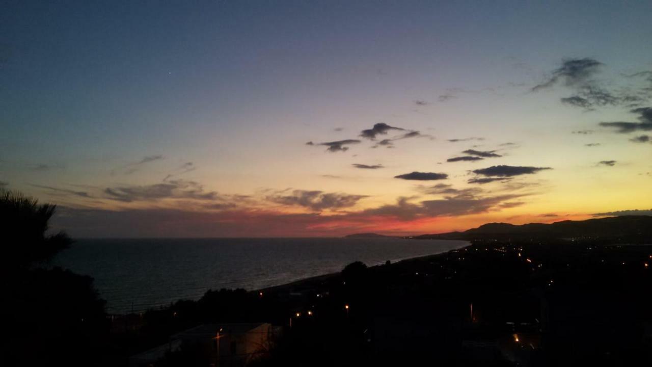 Villetta Sullo Scoglio Gela Exterior foto